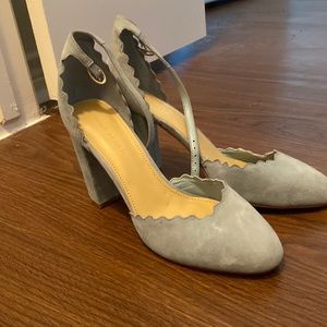 Marc Fisher scalloped suede heels 9.5